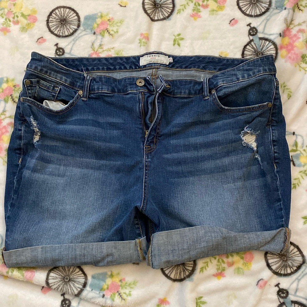 Torrid, dark denim, size 26